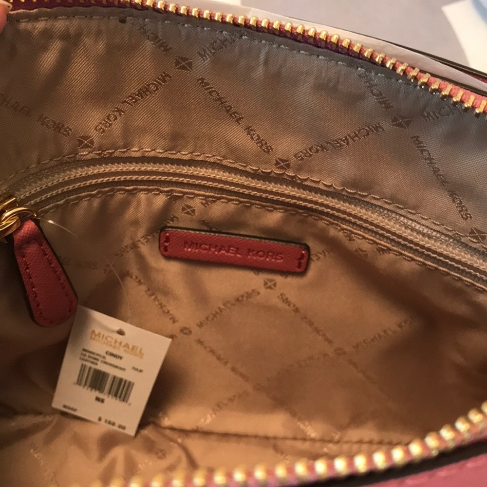 NWT Michael Kors Cindy Dome Pink Saffiano - Picture 5 of 8